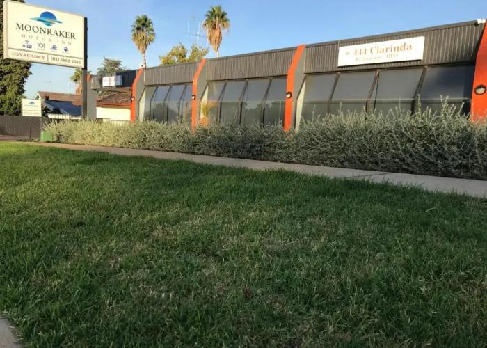 Moonraker Motor Inn