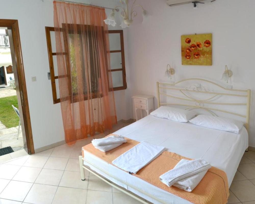 фото Villa Molos