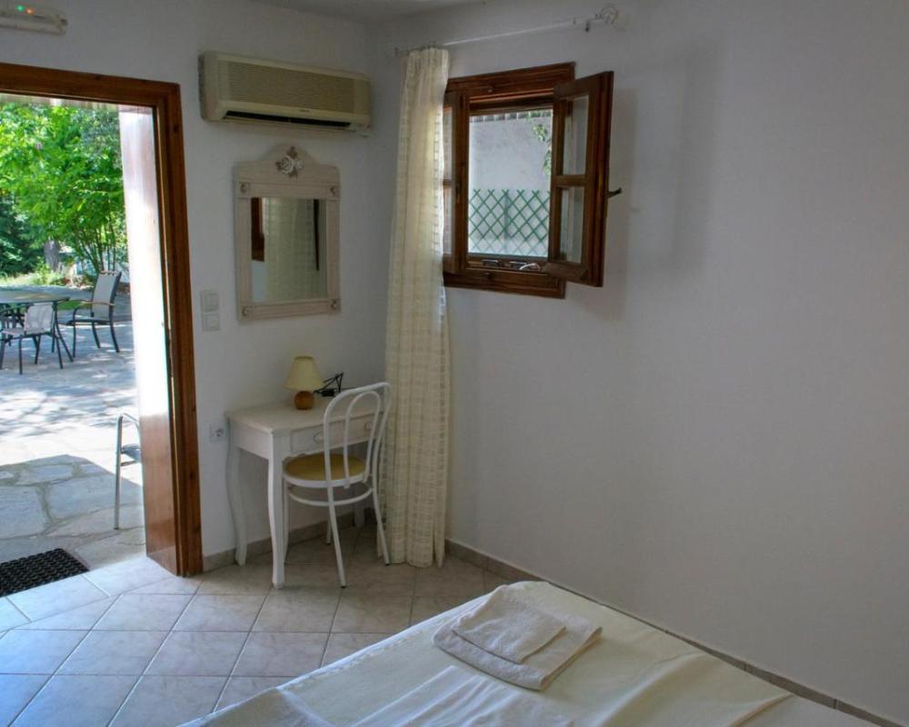 фото Villa Molos