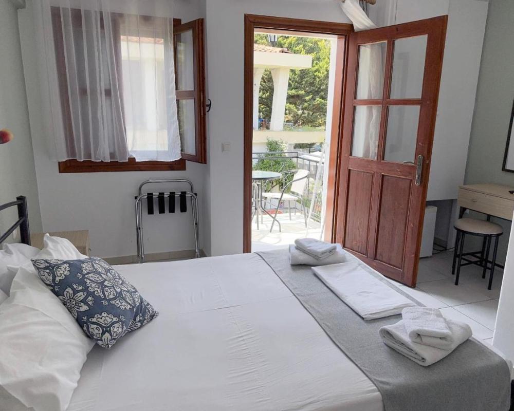 фото Villa Molos