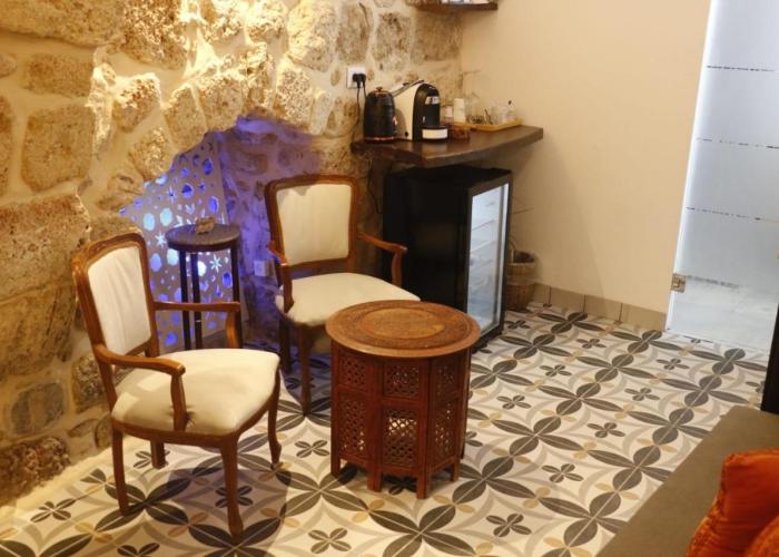 Shafika house