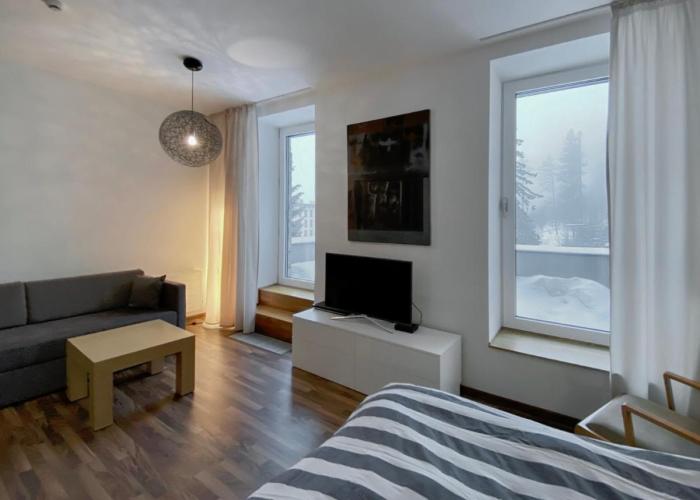 No.1 Apartment House Oliver