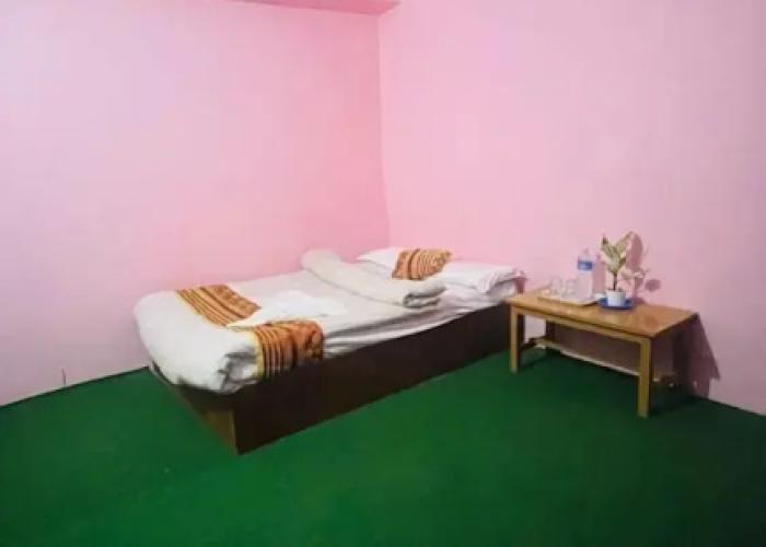 hotel khana 100