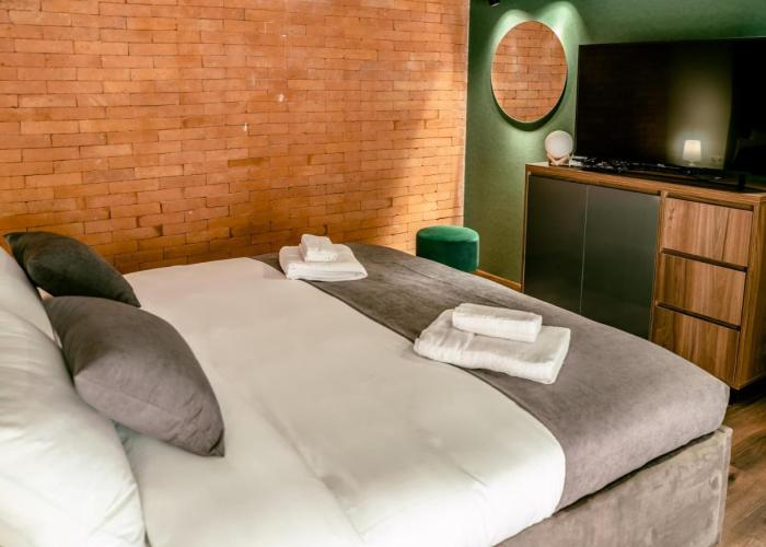 Luxury Duplex Studios - City Center