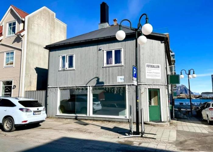 Romslig leilighet sentralt i Svolvær sentrum