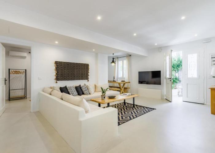 Lito House