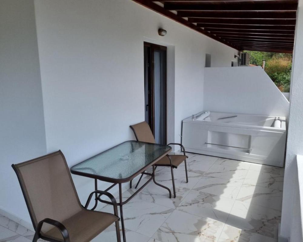 фото MANGO Skiathos