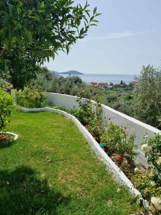 фото MANGO Skiathos