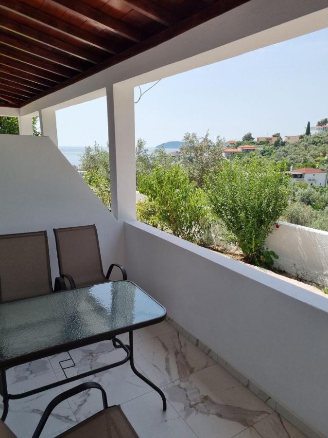 фото MANGO Skiathos