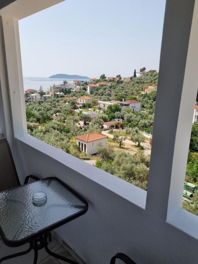 фото MANGO Skiathos
