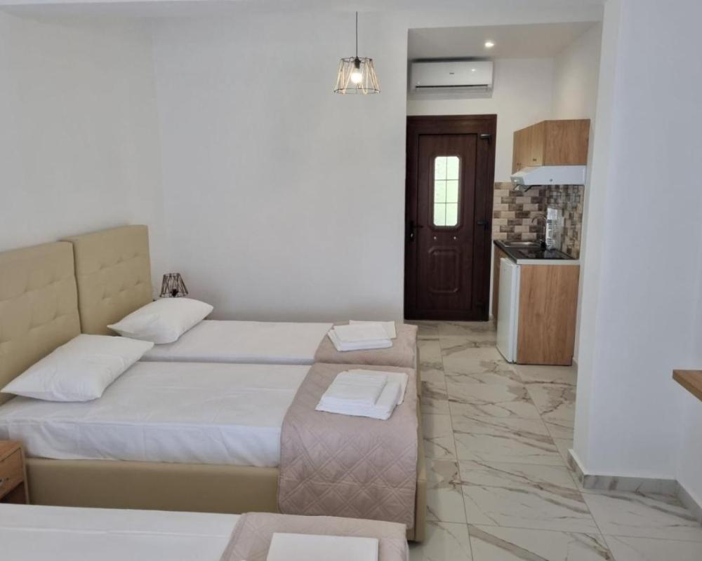 фото MANGO Skiathos