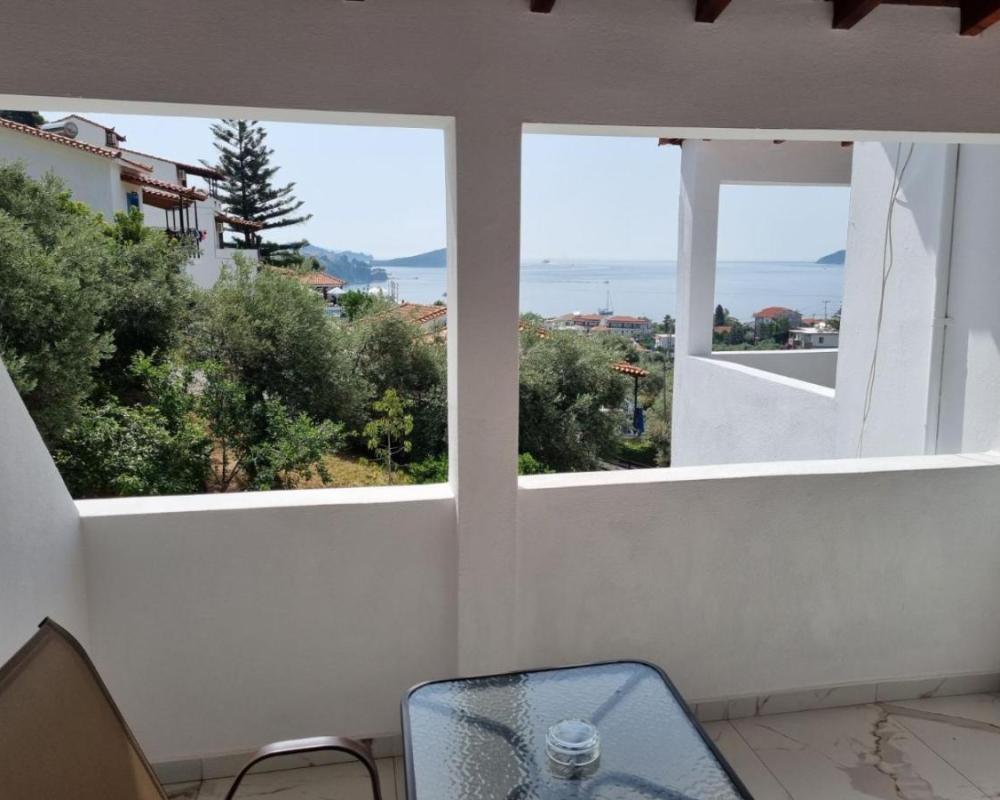фото MANGO Skiathos