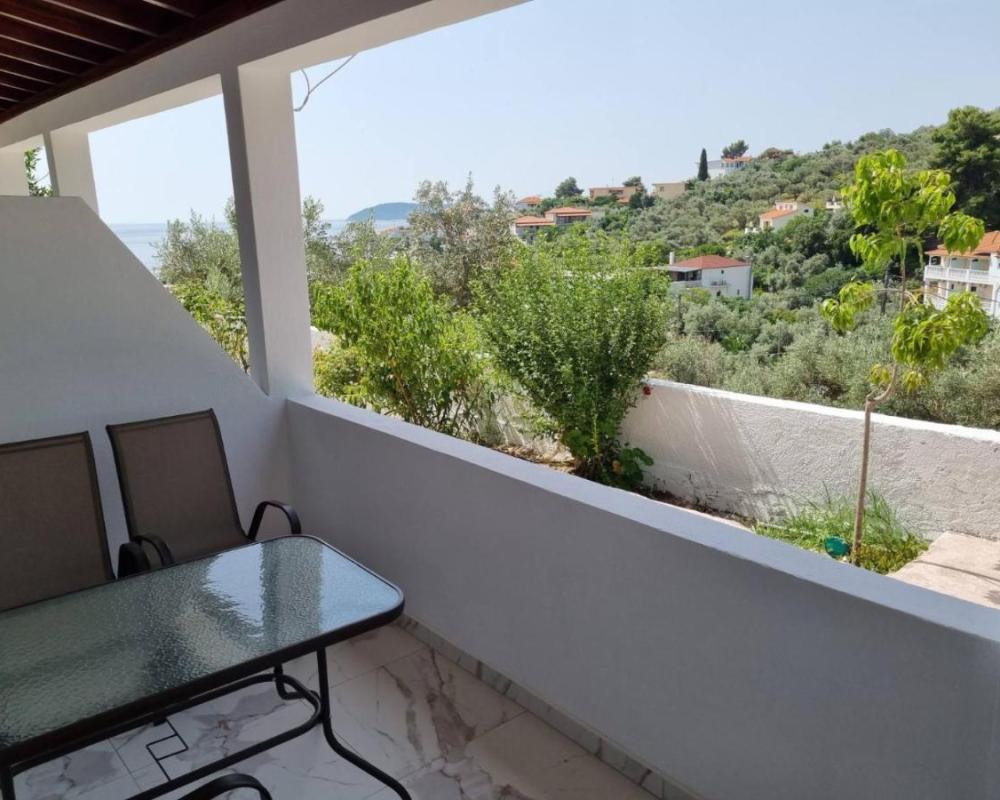 фото MANGO Skiathos