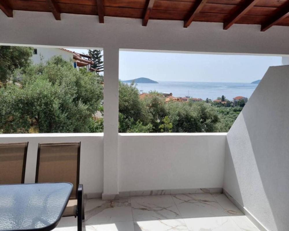 фото MANGO Skiathos
