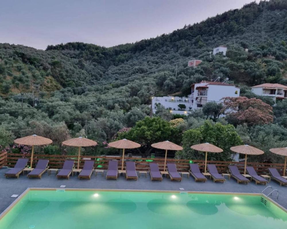 фото MANGO Skiathos