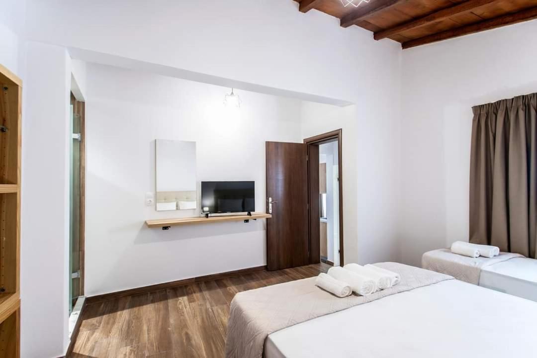 фото MANGO Skiathos
