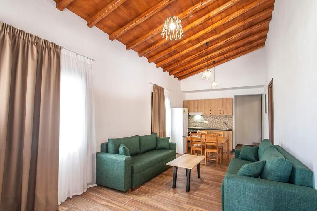 фото MANGO Skiathos