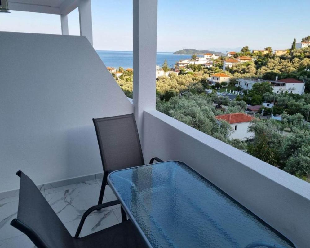 фото MANGO Skiathos