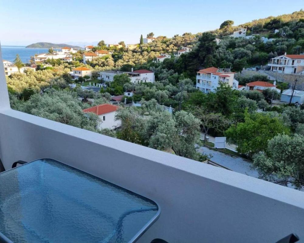 фото MANGO Skiathos