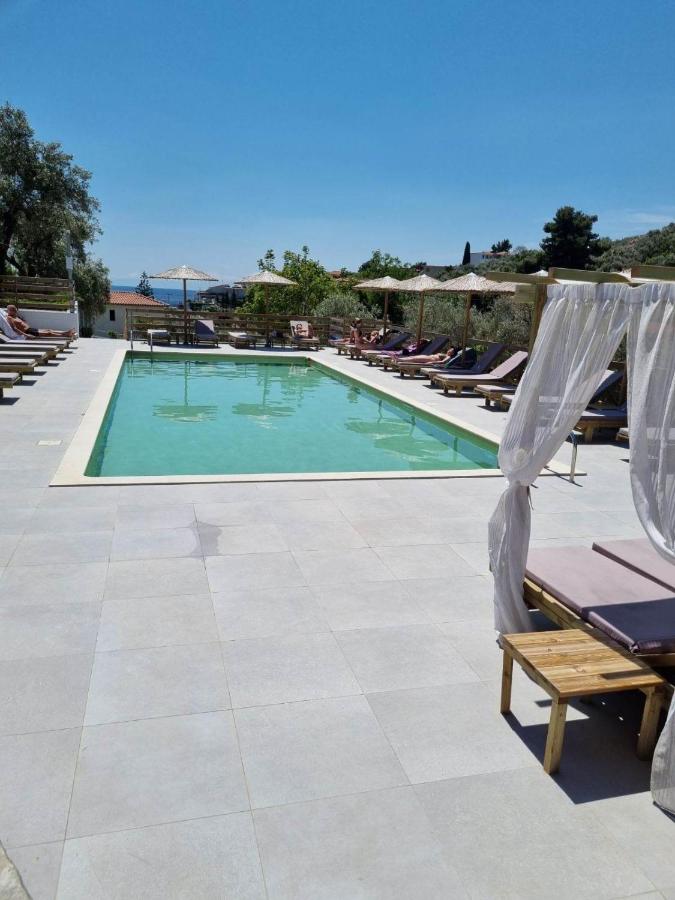 фото MANGO Skiathos