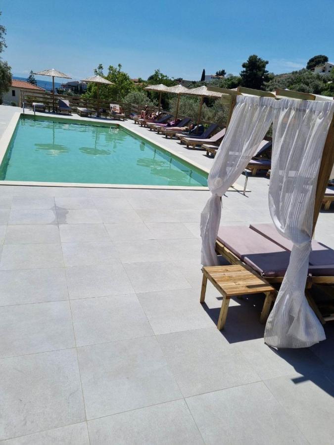 фото MANGO Skiathos