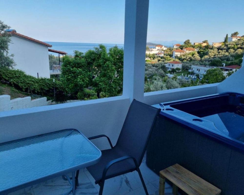 фото MANGO Skiathos
