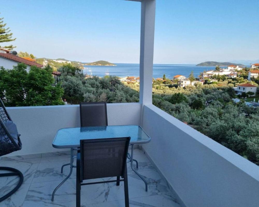 фото MANGO Skiathos