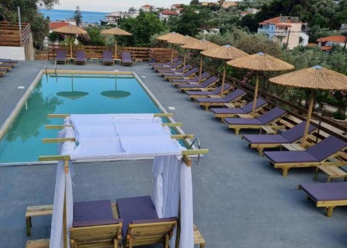 MANGO Skiathos