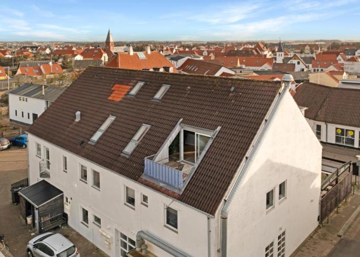 Fantastic holiday apartment in the center of Lkken!