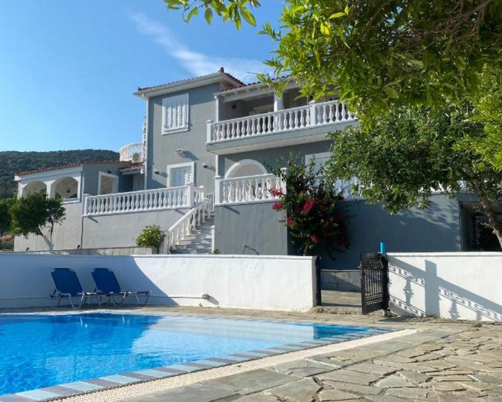 фото Villa Karras