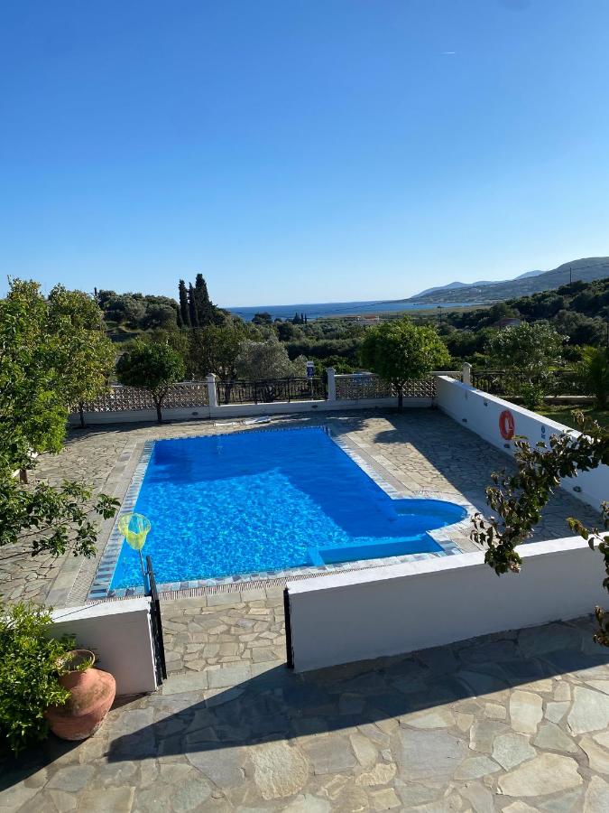 фото Villa Karras