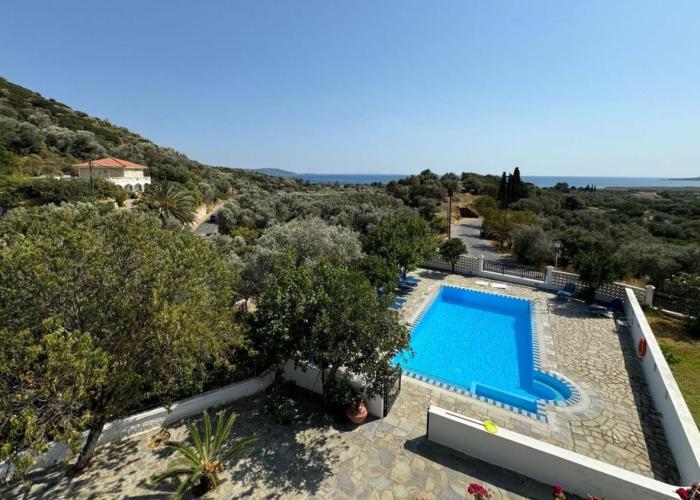 Villa Karras