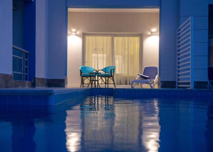 Casa Blue Resort