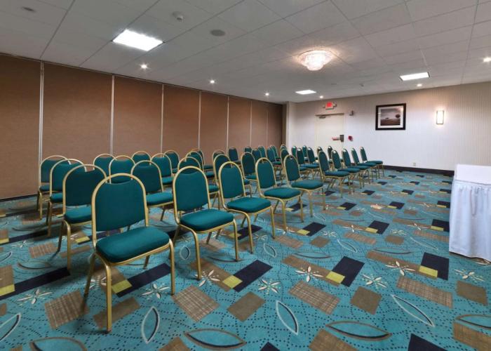 Days Inn by Wyndham Plattsburgh