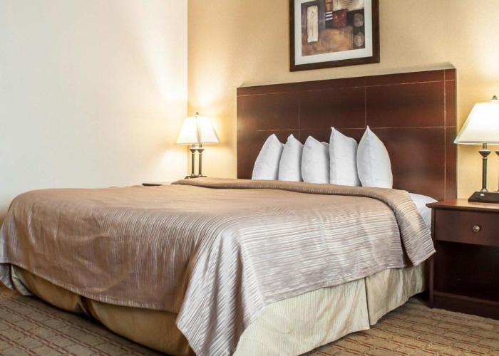 Comfort Inn & Suites Plattsburgh - Morrisonville
