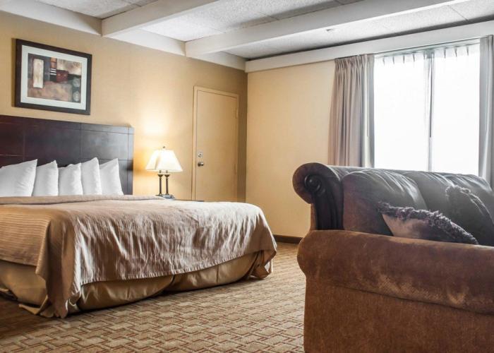Comfort Inn & Suites Plattsburgh - Morrisonville