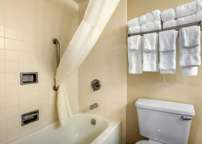 Quality Inn & Suites