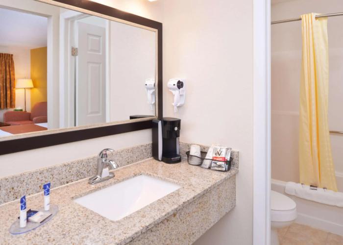 Americas Best Value Inn Plattsburgh