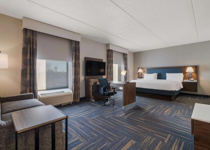 Hampton Inn & Suites Plattsburgh