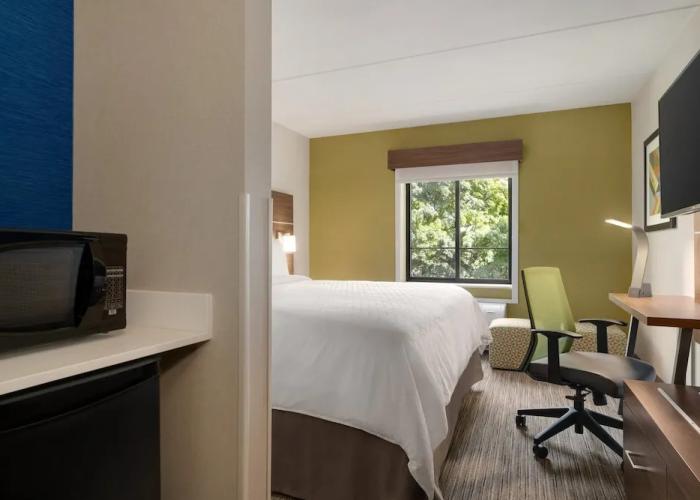 Holiday Inn Express Plattsburgh