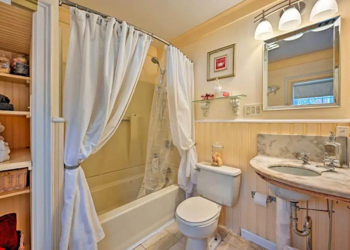 Unique & Historic Home Walk to Lake Champlain