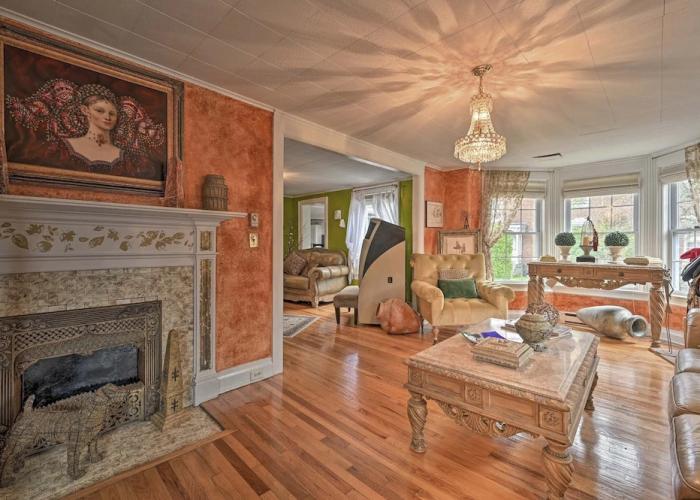 Unique & Historic Home Walk to Lake Champlain