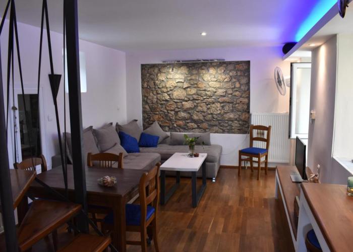 Dolichi House
