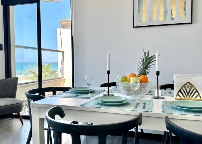 GW945 Gugel Waves Amazing Seaview Apartments