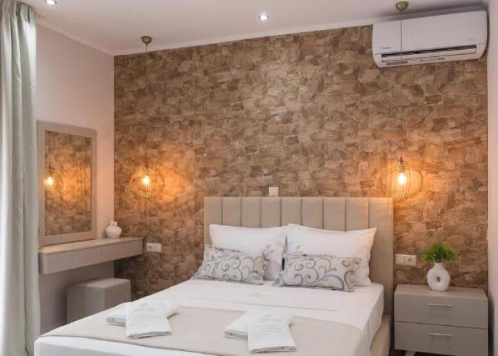 LUXURY VILLAS ELENI STEFI