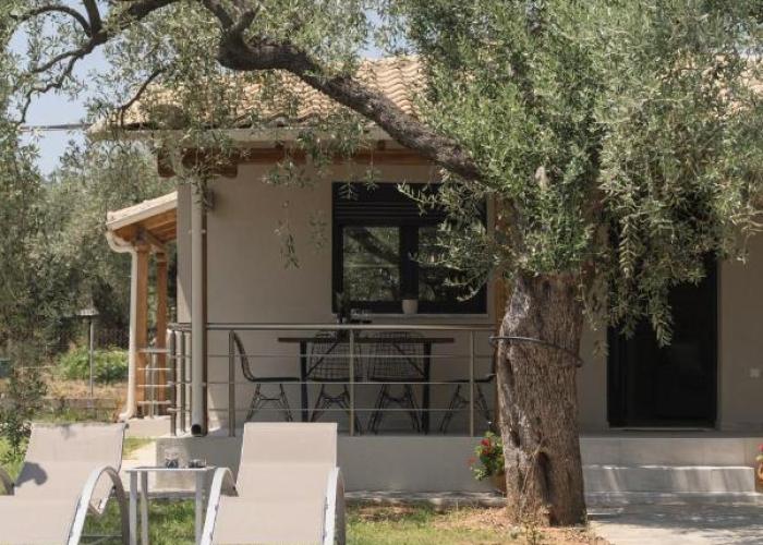 LUXURY VILLAS ELENI STEFI