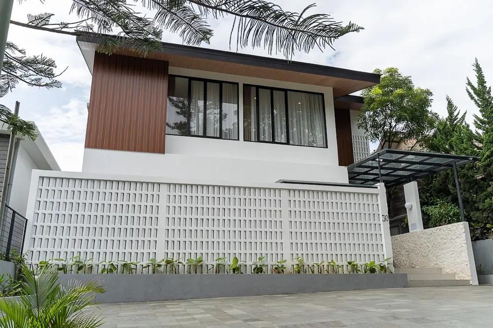 Sunrise City View Villa 9 Bedrooms with a Heated Private Swimming Pool