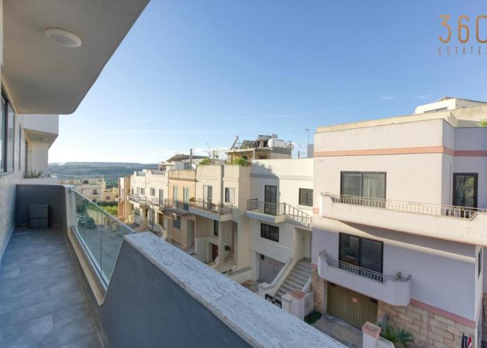 Relaxing 2BR home with Private Balcony in Mellieha by 360 Estates