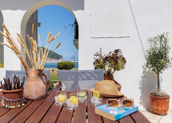 Nikolaos studios apartments