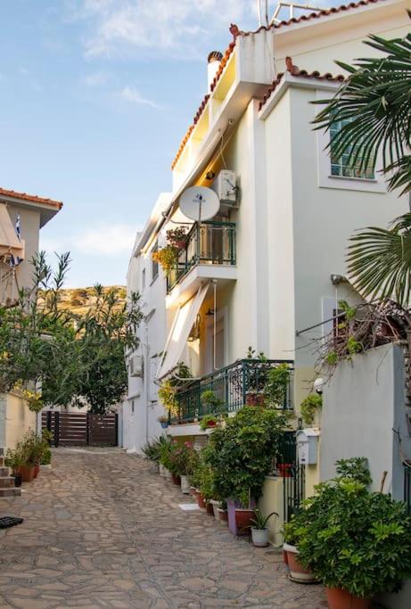 фото Μάνια